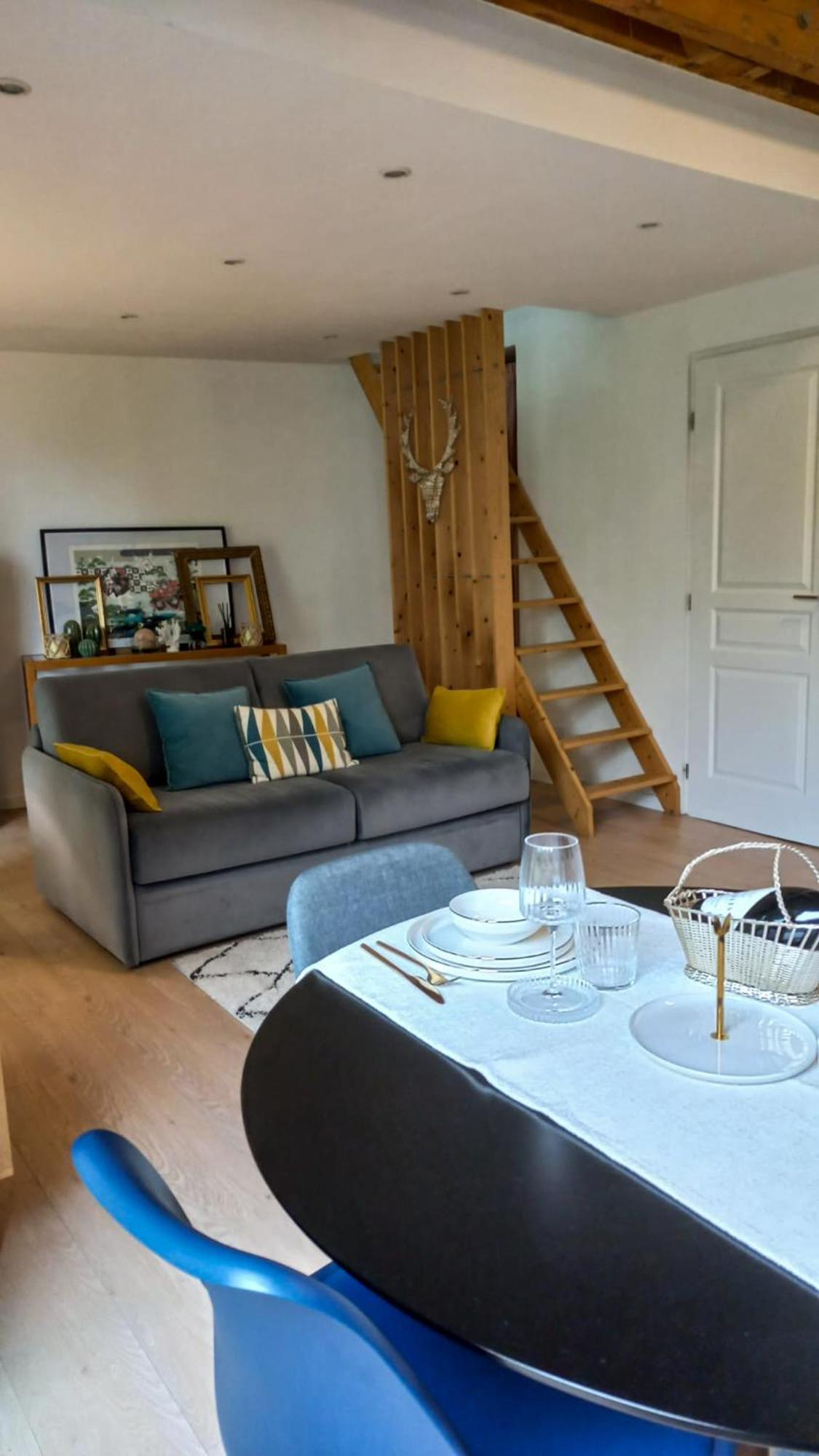 Duplex Le Colombier - Beautiful Charming Home Мани льо Онгр Екстериор снимка